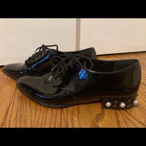 Sole society black patent Vivii studded derby shoe.